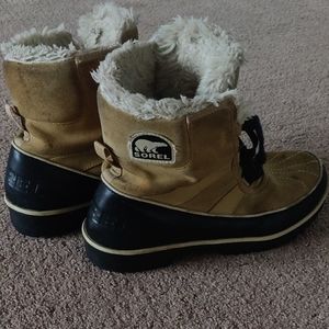 Sorel suede winter boots